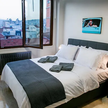 Mikel Angelo Hall Appartement *