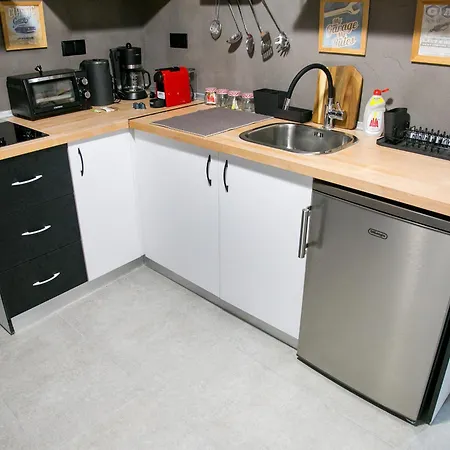 דירה Mikel Angelo Hall *