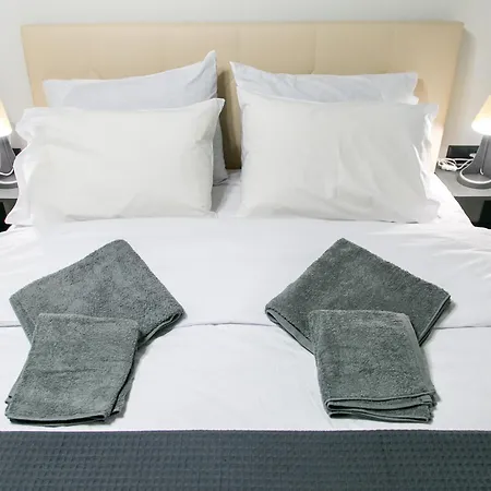 Mikel Angelo Hall דירה *