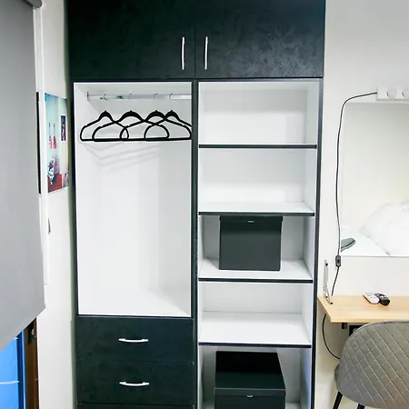 Daire Mikel Angelo Hall