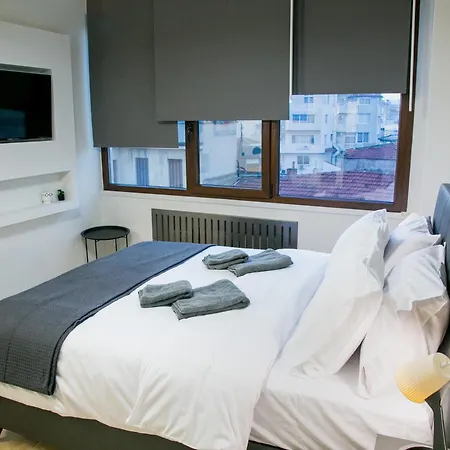 Daire Mikel Angelo Hall