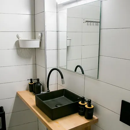 Mikel Angelo Hall Appartement Serres