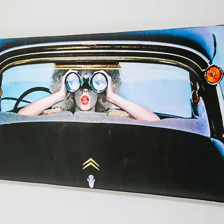 Mikel Angelo Hall דירה סרס