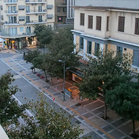 Mikel Angelo Hall דירה