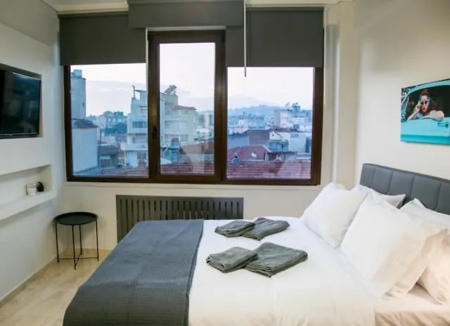 Mikel Angelo Hall Serres